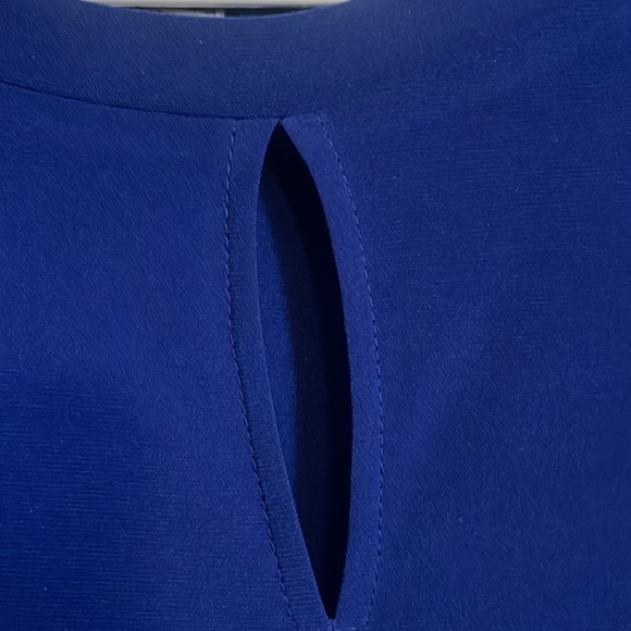 Top - Picture 2 of 3